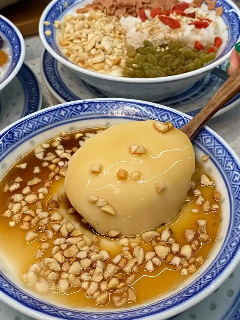 重庆探店焦糖花生甜豆花