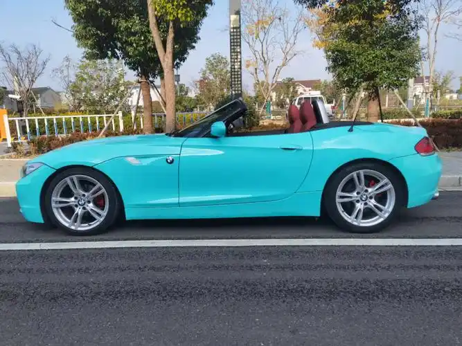 宝马z4硬顶敞篷