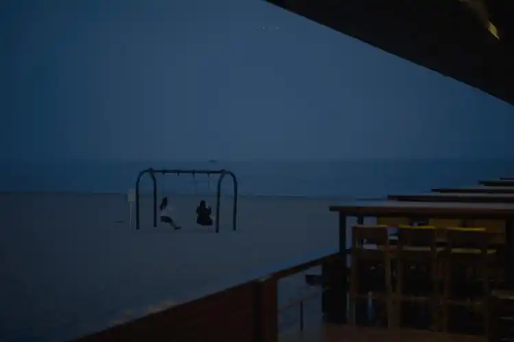 找个人一起去看海啊/壁纸/朋友圈背景图