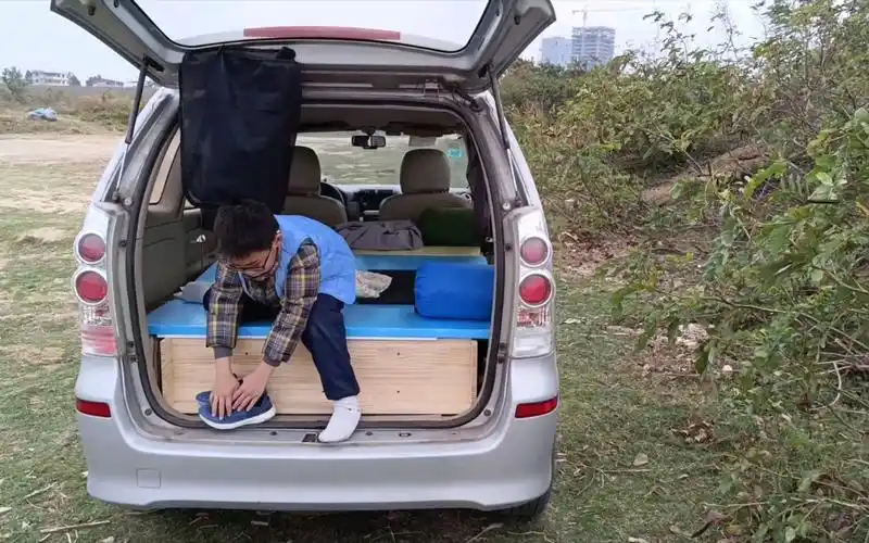 10万公里的森雅m80改床车露营