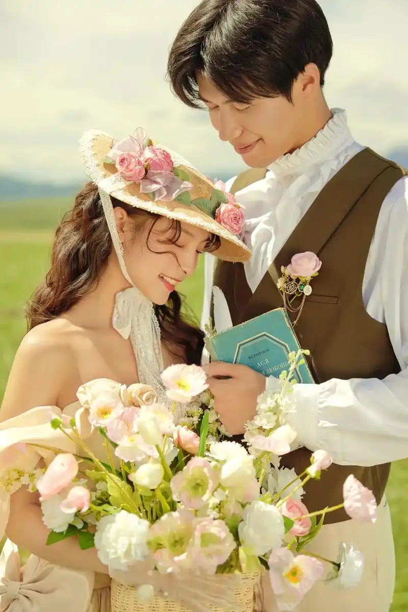 小清新草坪法式复古婚纱照98.浪漫清新的油画色调 蓝天白云, - 抖音