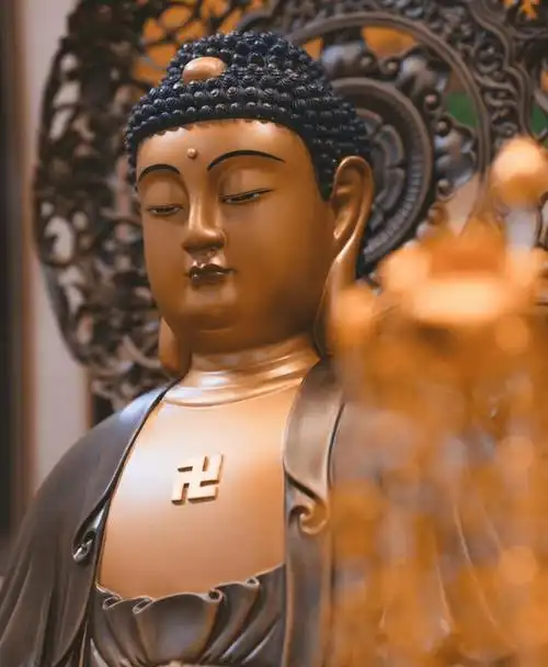 可以用佛菩(sa)作为"手机屏保"吗?