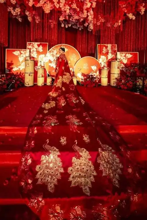 婚礼纪】秀禾服新娘中式2018礼服古代婚纱新款显瘦结婚敬酒服古装凤冠