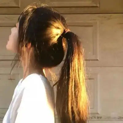 日落女生头像侧影