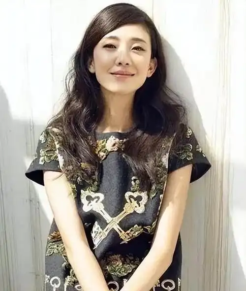 婚后边演戏边顾家|模特|保剑锋|吴倩莲|中国足球|实力派演员_网易订阅