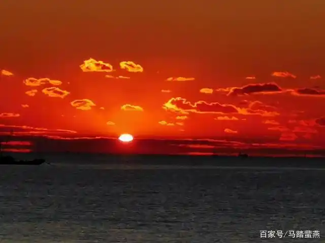 日出东方红似火