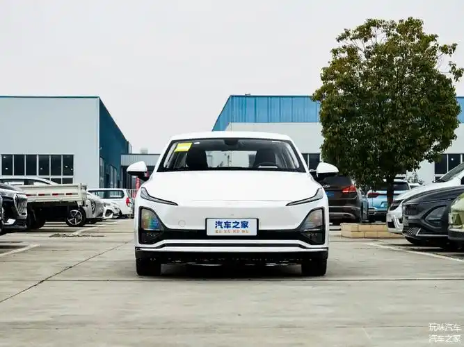 五菱星光vs荣威d7vs长安启源a0510万级轿车终极对决