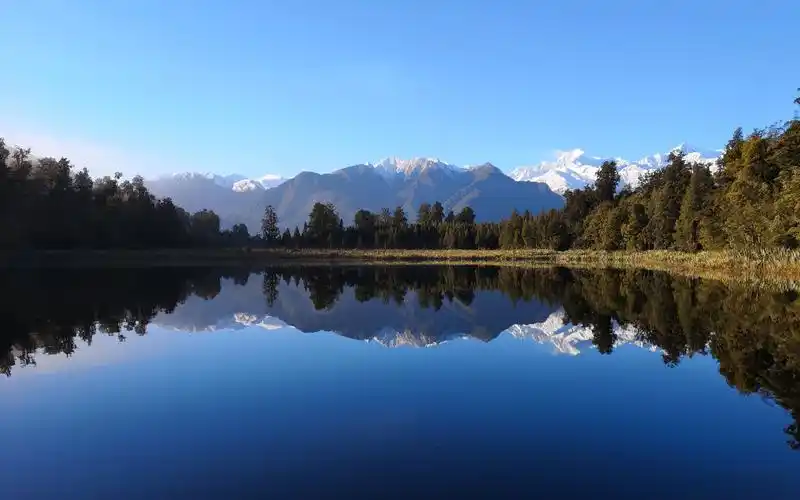 绝美大自然湖泊风景图片桌面壁纸