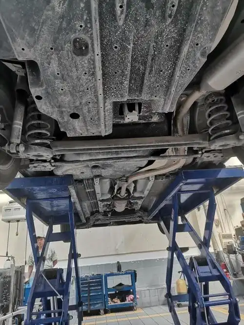 雷凌这个后避震算不算漏油