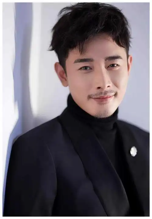 揭秘娱乐圈罗晋旗下的八位艺人超级大牌绽放引爆舞台