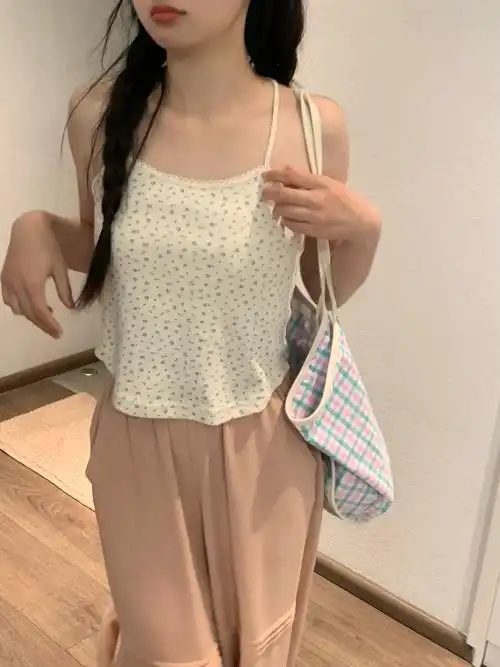 【莫代尔】2024年夏季小清新绝美碎花吊带洋气小背心挂脖绑带甜妹款