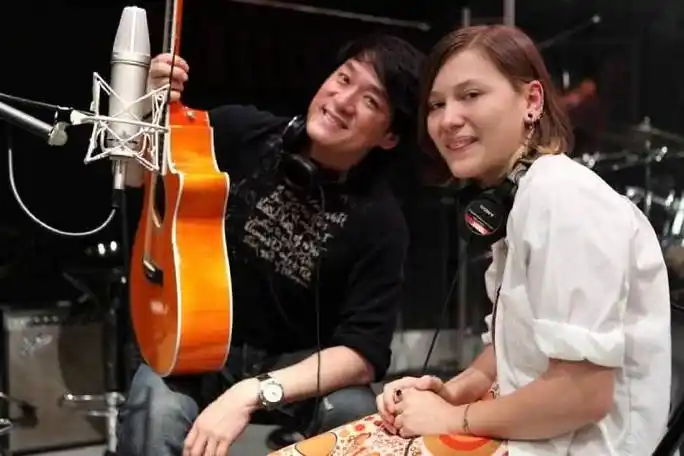 周华健的女儿叫周厚恩,1994年出生,她出生的时候,周华健还为她写了一