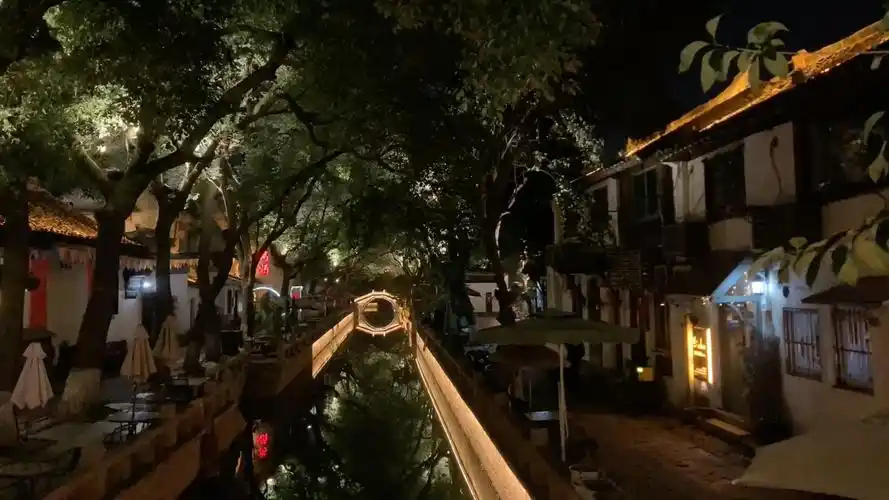 同里古镇夜晚