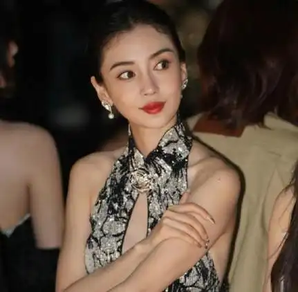 又是红毯angelababy俗气胡连馨瘦到认不出张萌你穿的啥