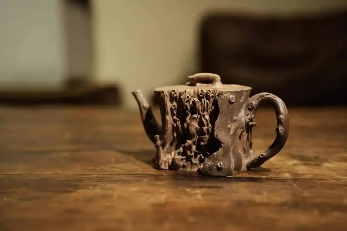 陈军老师新作树桩壶.很暴力,很喜欢!#紫砂壶 #茶生活 #莫 - 抖音