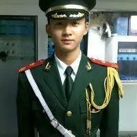 军人敬礼动漫帅气头像【点击鼠标右键下载】