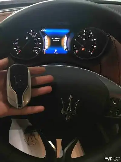 开新车跨年-玛莎拉蒂suv提车记