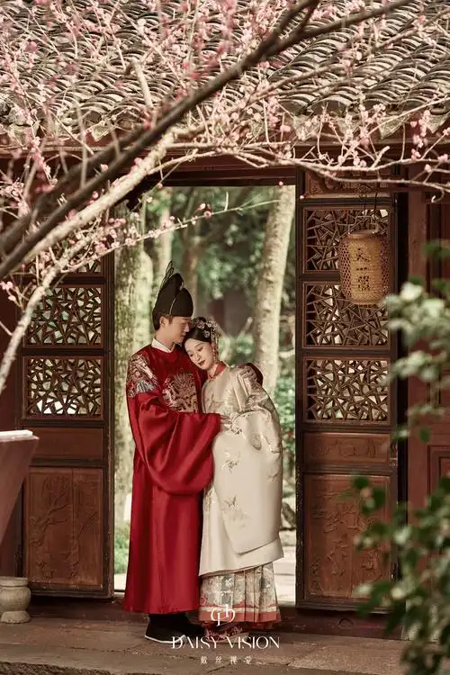 心心念念的汉服婚纱照终于出炉啦