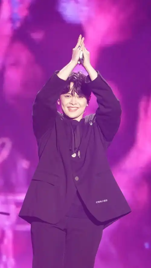 先分享1p可爱宝宝  待编辑    @尤长靖