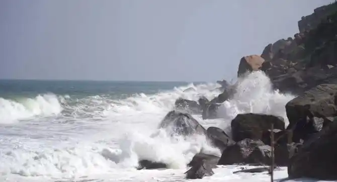 这里号称最美公路,跨过山河大海,却在海南少有人知!