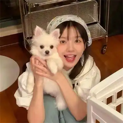 2022最新款小清新可爱女生头像图片 简单干净清纯的女生微信头像