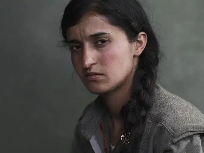 人像摄影师的另类战地纪实