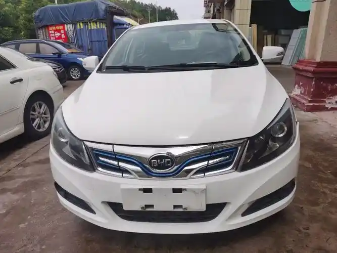 16年比亚迪e5纯电动,续航300,3.xx 预约出租转非, - 抖音