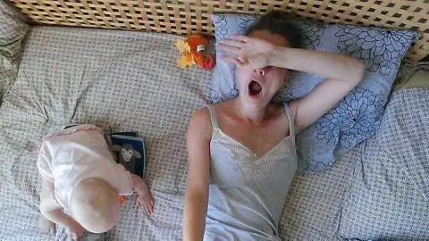 15张宝妈带娃图, 看着都累, 真的心疼女人一万遍