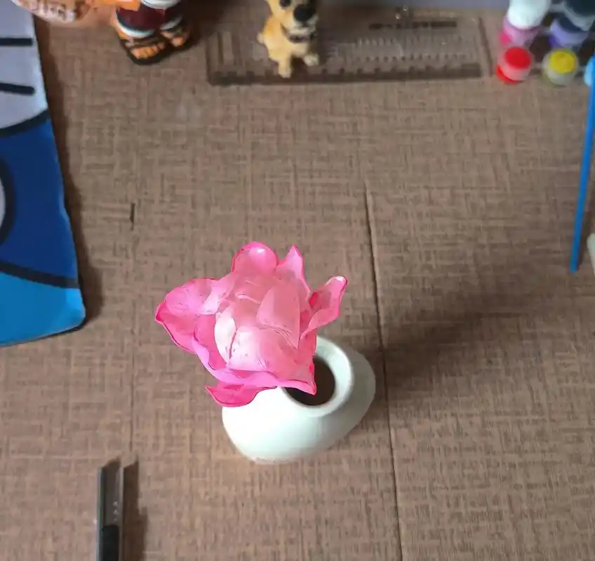 在秋天喝完可乐的瓶子可以做一朵不凋谢的花#手工 - 抖音