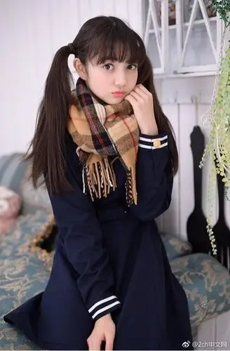 2ch穿着毕业服的12岁小学女生看上去完全像jk