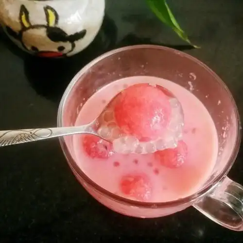 西瓜牛奶西米露,夏日绝佳自制冷饮