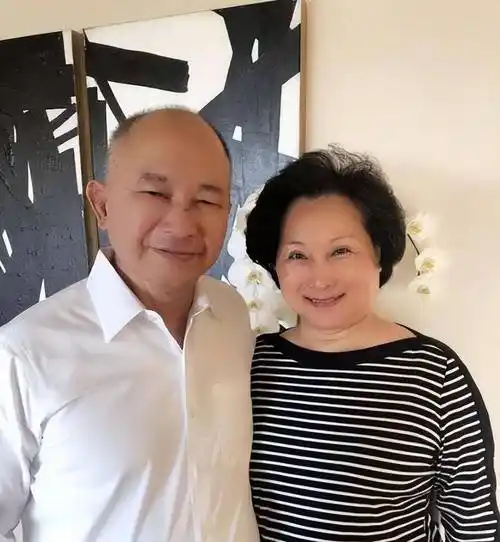 吴宇森:儿子不结婚,女儿不嫁人,与妻子双双患癌,靠卖房自救_丈夫_电影