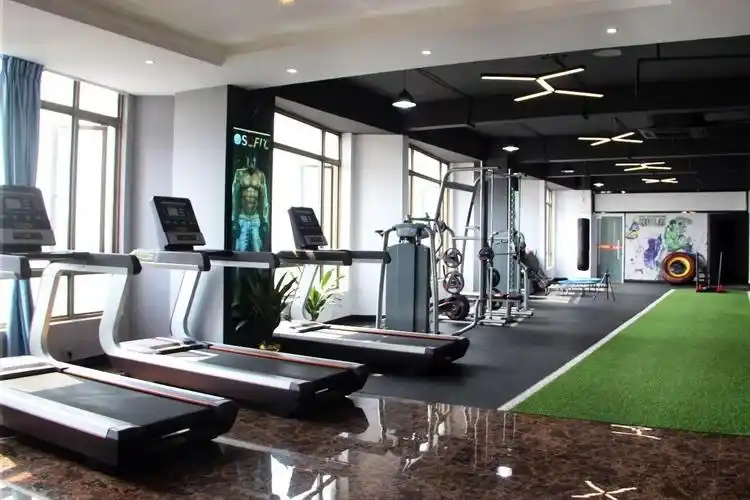 厚街菲特健身!一对一私人教练工作室,让健身成为生活!