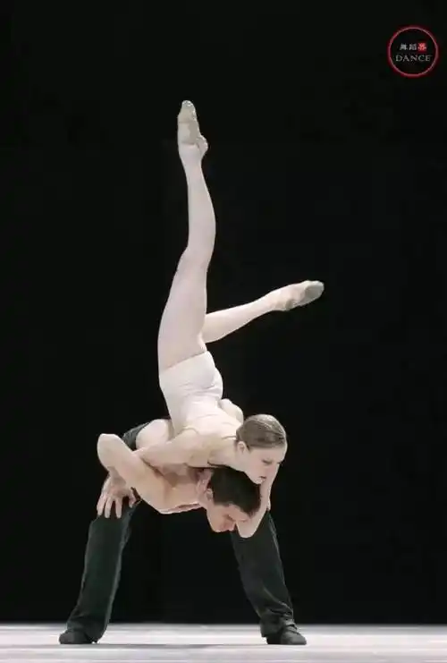 50个好看适用的双人舞造型舞蹈编导爱好者必备