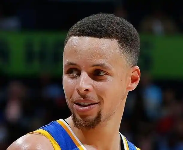 斯蒂芬·库里的十佳咖喱发型