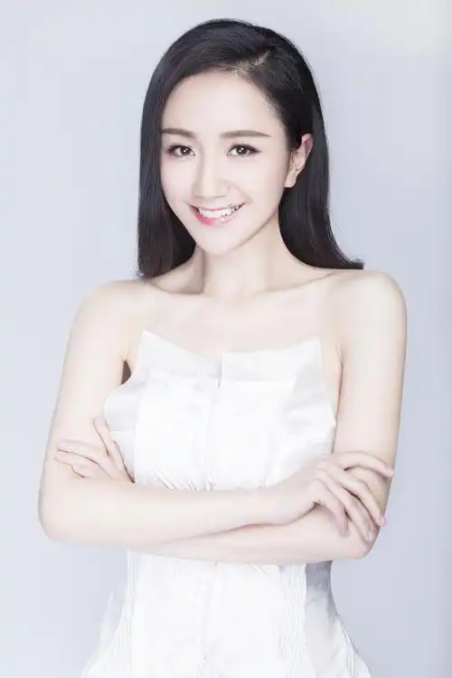 李倩纯白治愈系大片 仙女气质唯美灵动