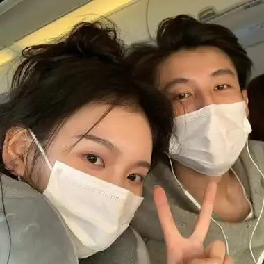 比较成熟的稳重低调情侣头像 一对两张优质气质型唯美情头