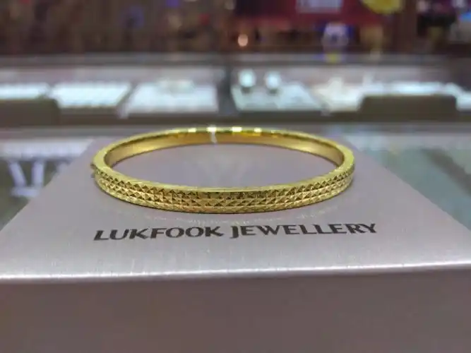六福足金手镯