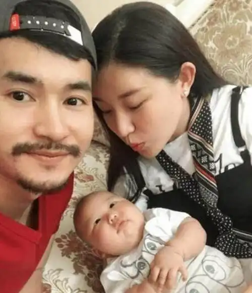 贾舒涵文松什么关系,她的身材很棒图片 本文共(1089字)