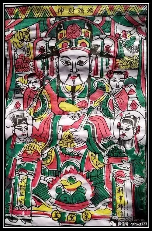 大年三十老乡把神灵请到家祈求保佑来年风调雨顺国泰民安