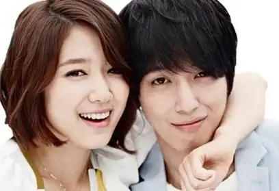 郑容和个人资料和整容前后照片对比 郑容和女友是谁