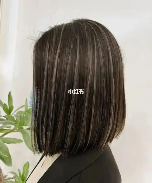 每次剪短发都想染这个挑染