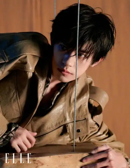 易烊千玺宣传雪豹##易烊千玺电影小小的我