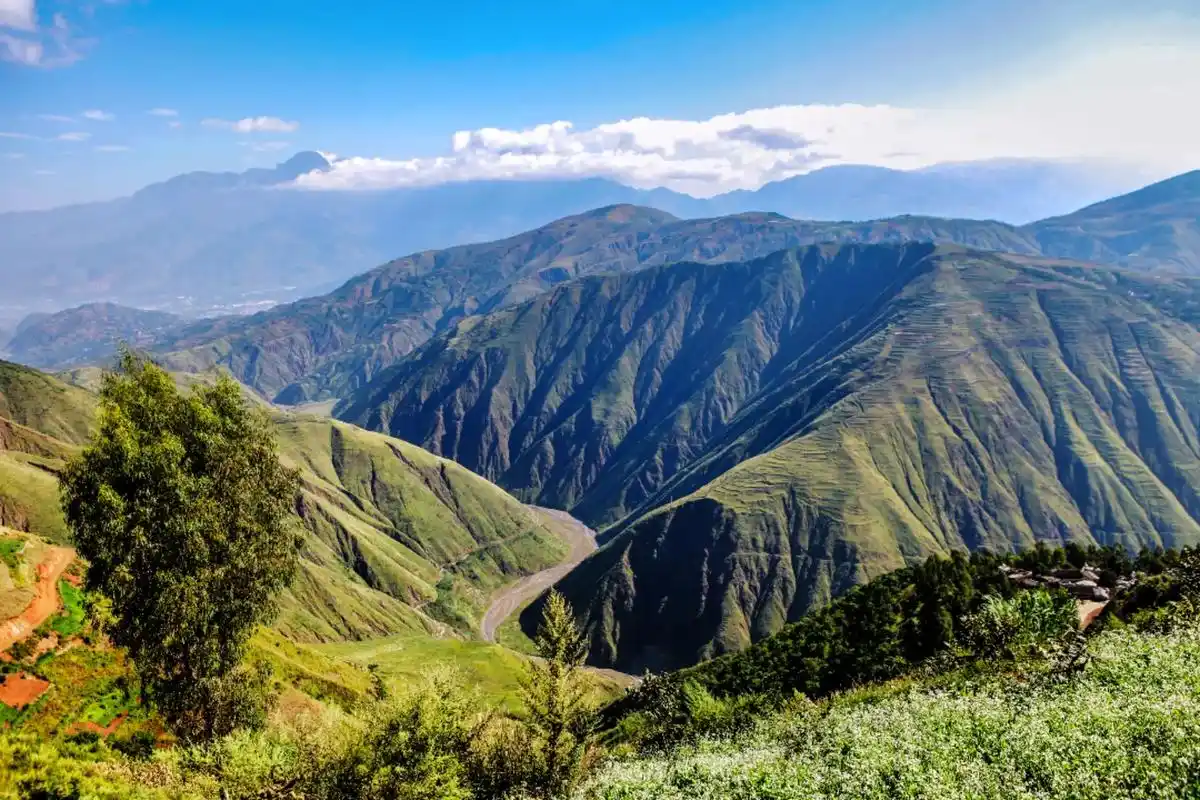 云南东川红土地风光.2014年10月1日 - 抖音