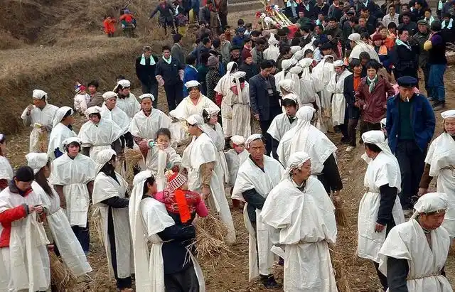 有专家建议取消农村丧事吹唢呐,你怎么看?