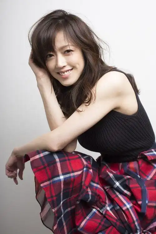 vol.28大和悠河: 美男子or大小姐?