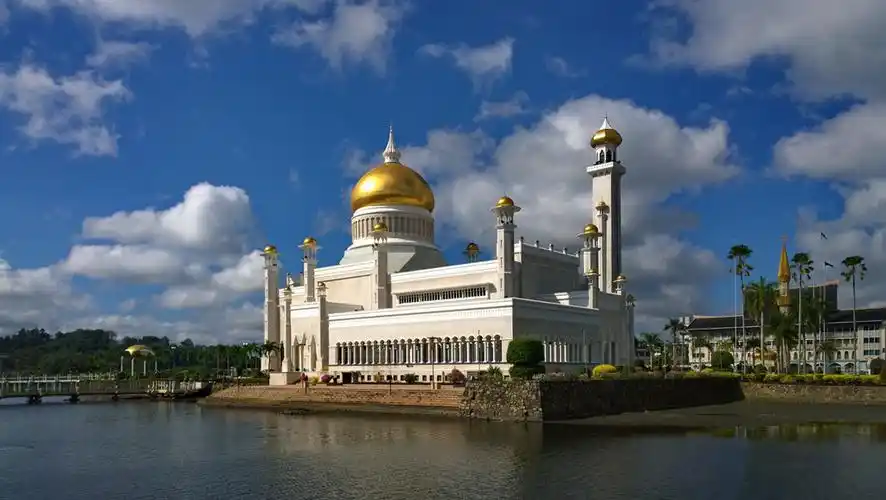 2016年第一站--文莱苏丹奥马尔阿里赛义夫丁清真寺 多彩极光的相册
