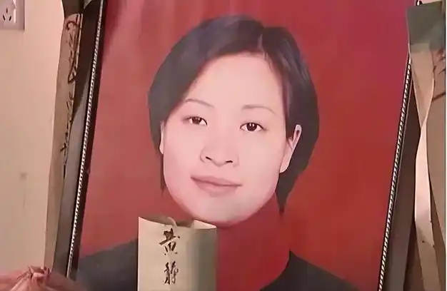 2003年湖南美女教师惨死躺宿舍床头衣不遮体凶手却被无罪释放