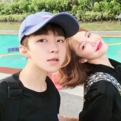 2023抖音最新情侣头像一对