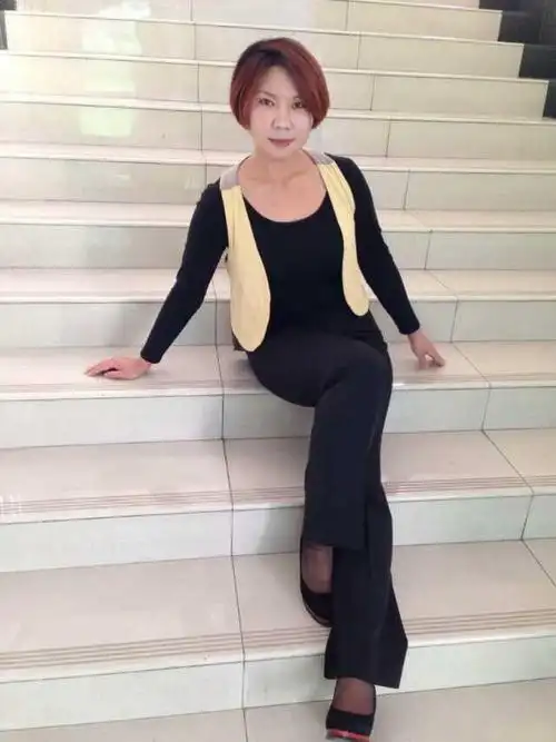 征婚个人简介-珍爱网